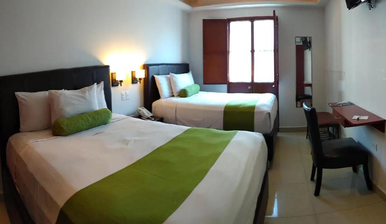 Suites La Concordia 푸에블라 4*,